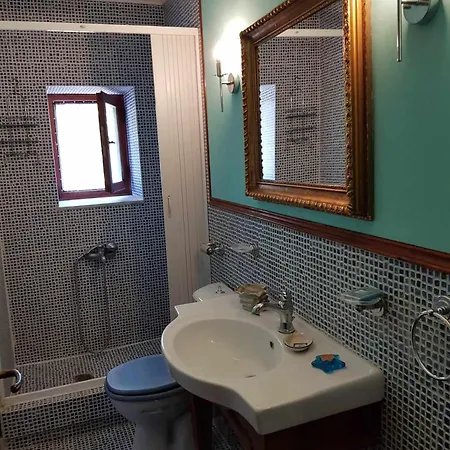 Villa Vicky - Traditional In Evia Orologion