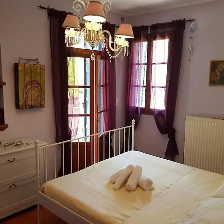 Vicky - Traditional In Evia Villa Orologion