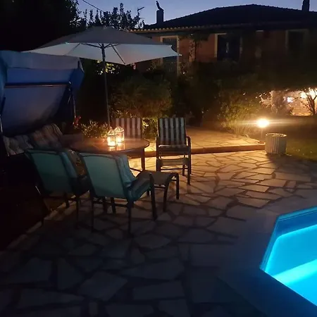 Villa Vicky - Traditional In Evia *