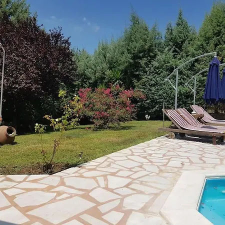 Villa Vicky - Traditional In Evia *