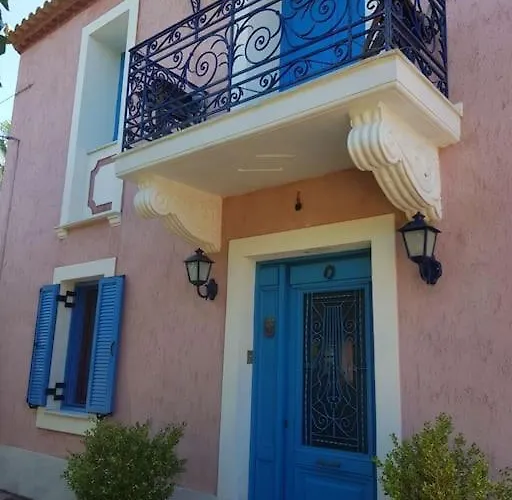 Vicky - Traditional In Evia