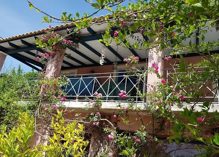 Vicky - Traditional In Evia Villa Orologion