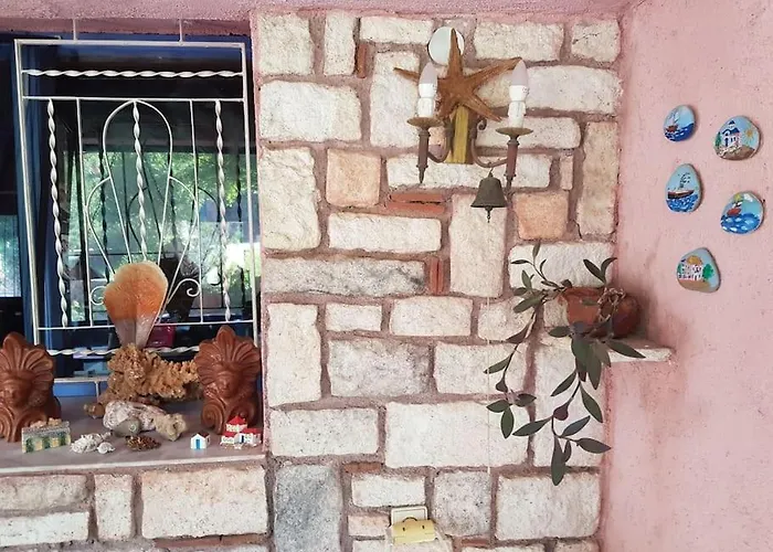 Vicky - Traditional In Evia * Orologion